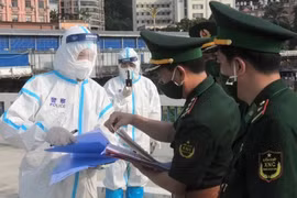 Lao Cai receive 110 Vietnamese nationals from Chinese authorities