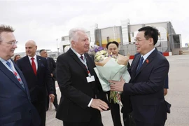 National Assembly Chairman arrives in Hungary, begins official visit 