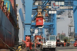 Vietnam enjoys nearly 4.5 billion USD in trade surplus with UK