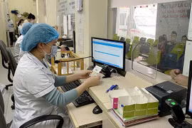 Over 11,500 medical facilities look up health insurance via chip-based ID cards