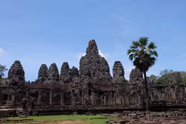Cambodia eyes to serve 1.3 million foreign tourists in 2022