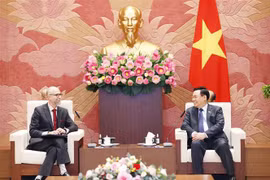 NA leader welcomes new Canadian Ambassador to Vietnam