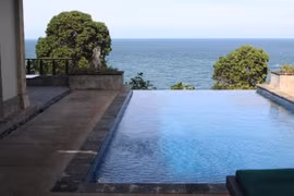 Foreigners exempted from quarantine when entering Indonesian islands 