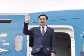 Top legislator arrives in Hanoi, concluding visits to Hungary, UK