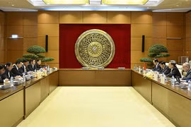 Vietnamese, Lao NAs’ committees look to boost cooperation