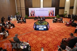 Vietnam calls for enhanced solidarity to build strong, resilient ASEAN Community