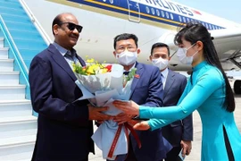 Indian lower house speaker arrives in Hanoi, starting official visit to Vietnam