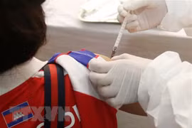 ADB approves 95 mln USD loan to help Cambodia purchase COVID-19 vaccines