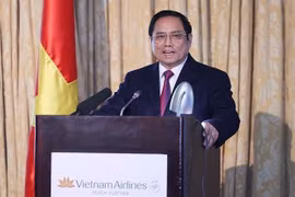 PM urges US businesses to invest in tourism and trade in Vietnam