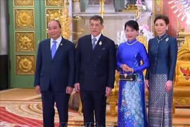 President pays courtesy call to Thai King