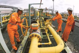 PetroVietnam surpasses oil exploitation plan by 23 percent in H1