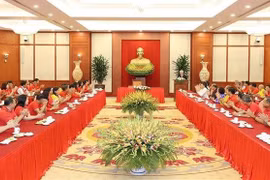 Party leader meets delegates to Red Cross Society’s national congress