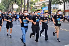 Thousands run in HCM City in response to Earth Hour
