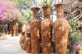 Bau Truc ancient pottery village in Ninh Thuan resumes production in new normal