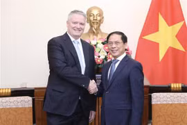 Foreign Minister hosts OECD Secretary-General