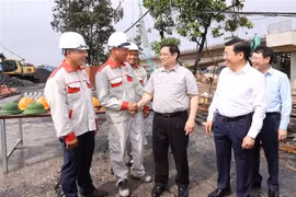 Prime Minister talks with workers nationwide