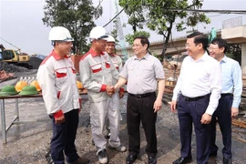 Prime Minister talks with workers nationwide