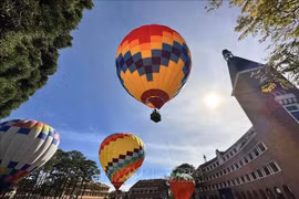 First Da Lat hot air balloon festival fascinates visitors