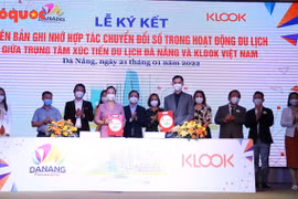 Da Nang shakes hands with Klook in tourism promotion