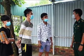 Vietnamese fleeing Bavet casino handed over by Cambodia authorities 