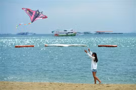 Thailand seeks to draw 20 million foreign visitors next year 