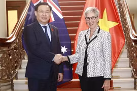 NA Chairman hopes for increased cooperation between Victoria with Vietnamese localities