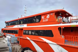 Vung Tau-Con Dao speedboat service resumed after pandemic hiatus