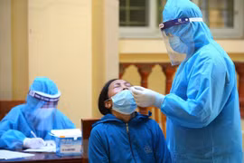 Vietnam sees over 27,300 new COVID-19 cases in 24 hours