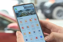 Ha Long applies mobile app to boost smart city building