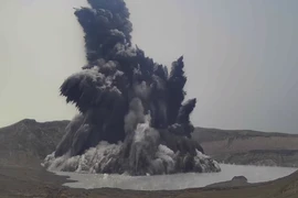 Thousands evacuated after Taal volcano in Philippines erupts