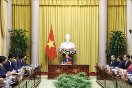 President hosts young Japanese parliamentarians 