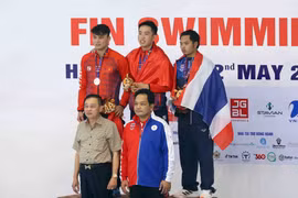 Finswimming makes splash on return