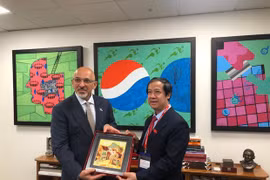 Vietnam, UK to step up educational cooperation