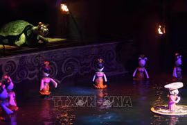 Vietnamese water puppetry introduced to French public