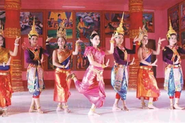 Hau Giang preserves folk singing of Khmer people