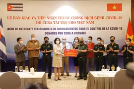 Vietnam receives medicine from Cuba to fight COVID-19