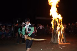 Mong ethnic people celebrate forest god worship festival
