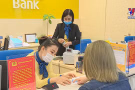Banks pushing online transactions