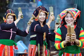 Traditional outfits of Cong ethnic people in Lai Chau