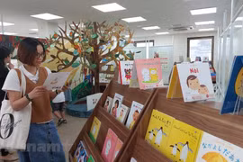 100 bilingual Ehon comics to be introduced to Vietnamese children