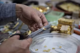 Craft of gold laminating recognised as national heritage