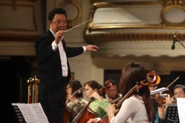 The concert is led by Vietnamese conductor Le Phi Phi (Photo: VNA)