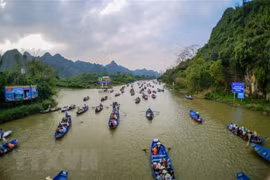 Hanoi’s Huong Pagoda Festival suspended to curb spread of COVID-19