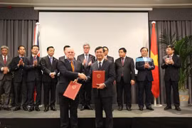 Vietnam, UK boost education cooperation 