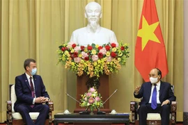 President hosts Australian minister for trade, tourism and investment