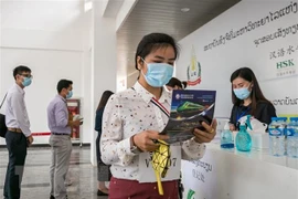 Lao authorities call for people’s vigilance, further monitor border over COVID-19 concerns