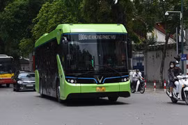 VinGroup’s electric buses run on Hanoi’s busy streets
