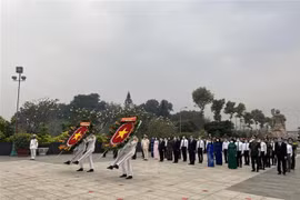 HCM City leaders pay tribute to fallen soldiers 