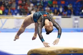 Vietnamese athletes arrive in Japan for World Artistic Gymnastics Championships