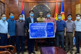 Lao province helps Vietnamese localities combat COVID-19